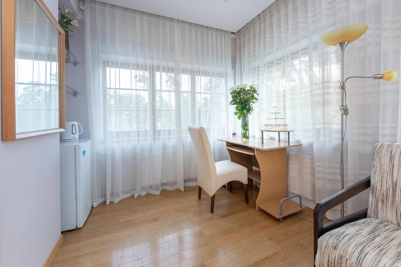 Room In Guest Room - Valensija - Large Suite Jurmala Luaran gambar