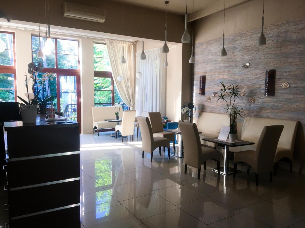 Room In Guest Room - Valensija - Large Suite Jurmala Luaran gambar