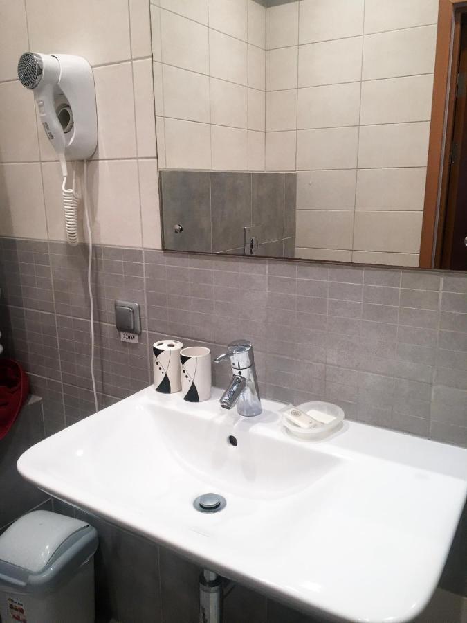 Room In Guest Room - Valensija - Large Suite Jurmala Luaran gambar
